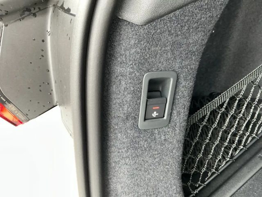 Audi S6 e-tron