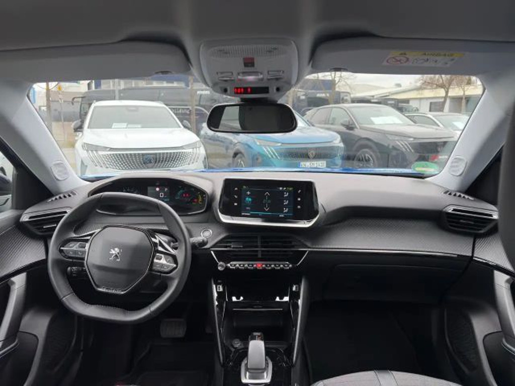 Peugeot e-2008