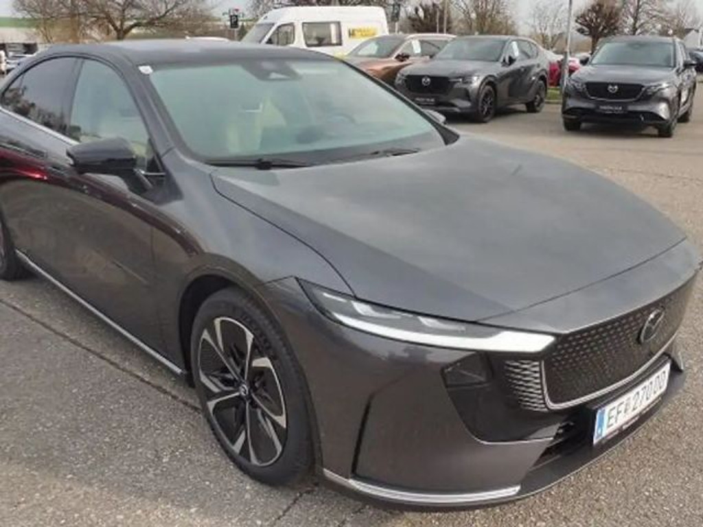 Mazda 6e