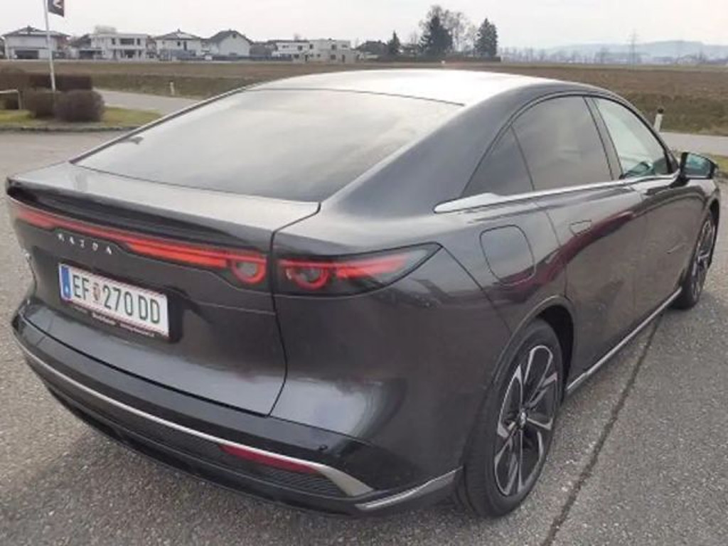 Mazda 6e