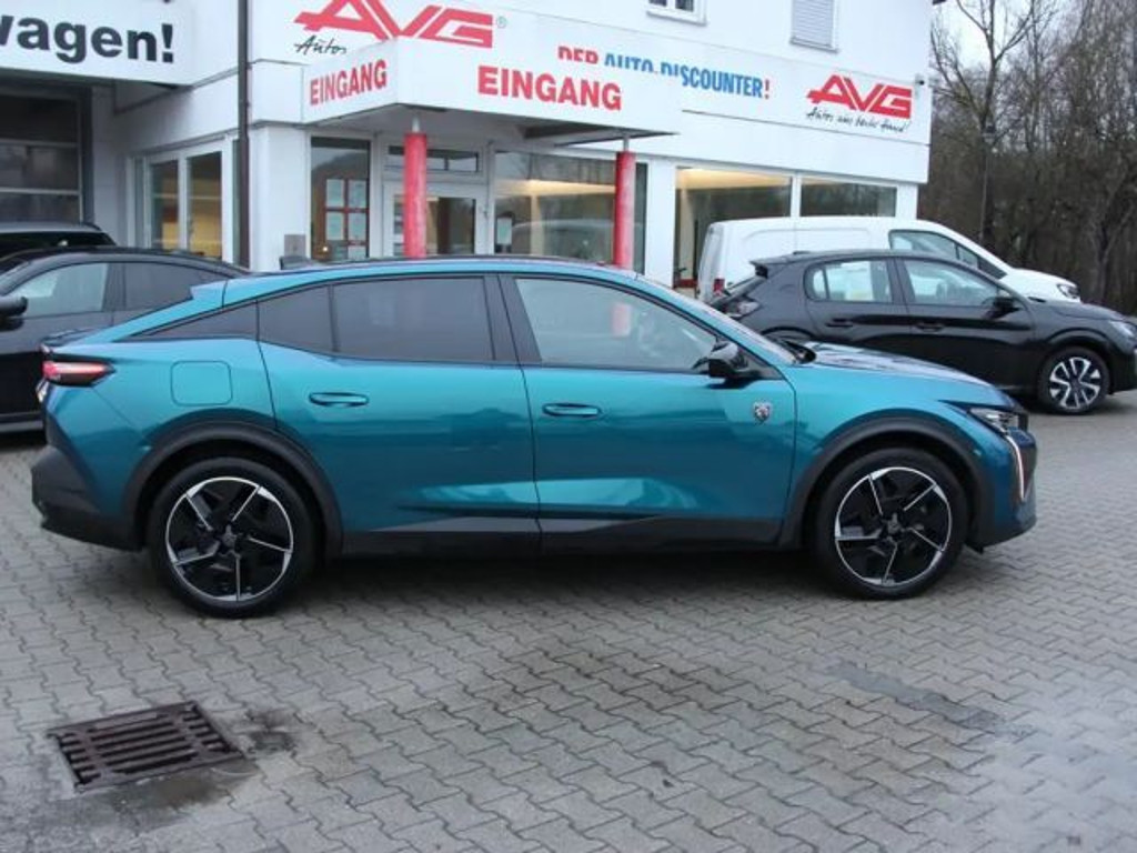 Peugeot 408