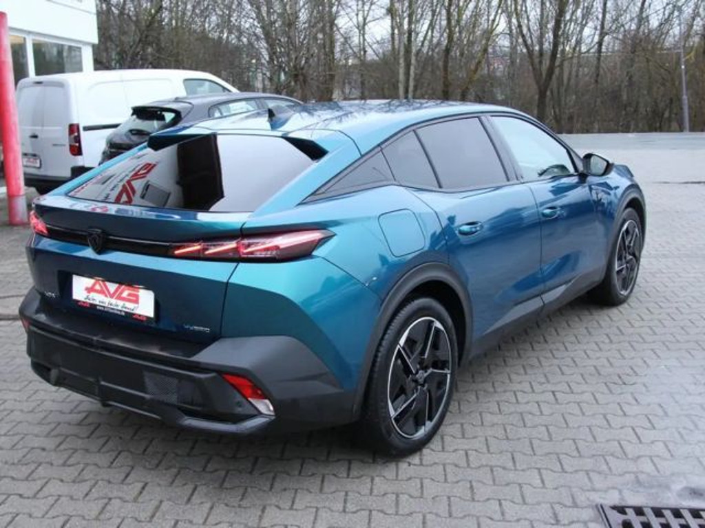 Peugeot 408