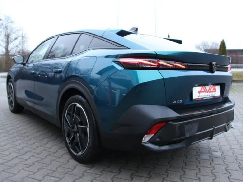 Peugeot 408