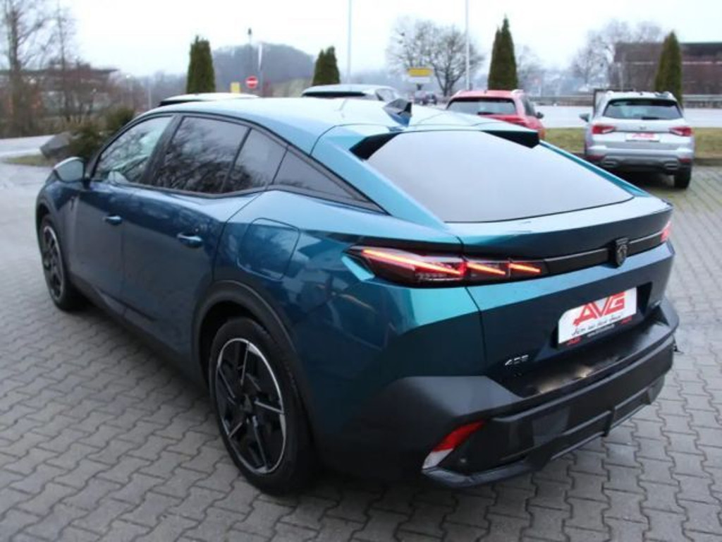 Peugeot 408