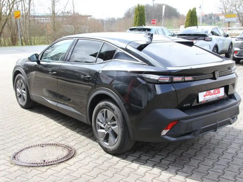 Peugeot 408