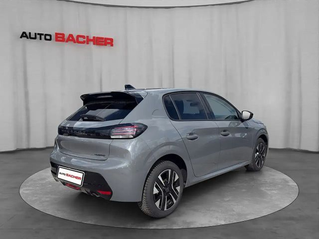 Peugeot e-208