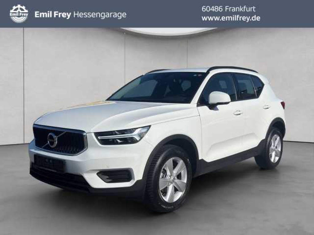 Volvo XC40 Momentum Core