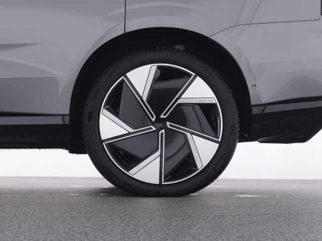 Volvo EX90