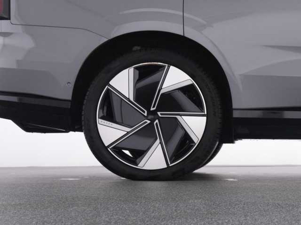 Volvo EX90