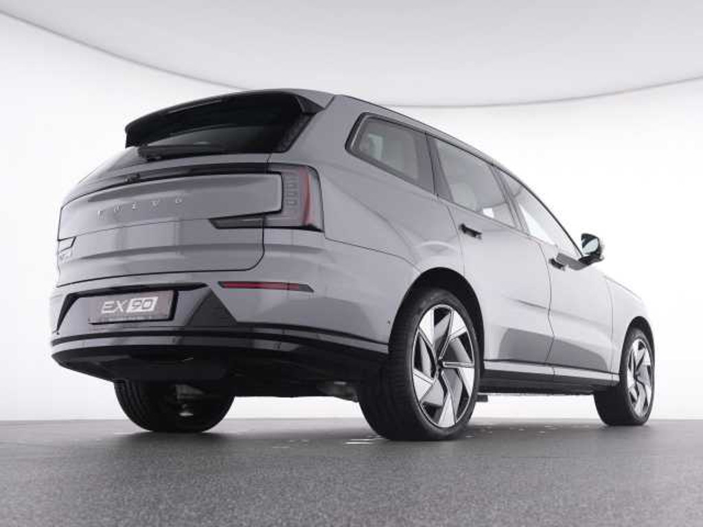 Volvo EX90