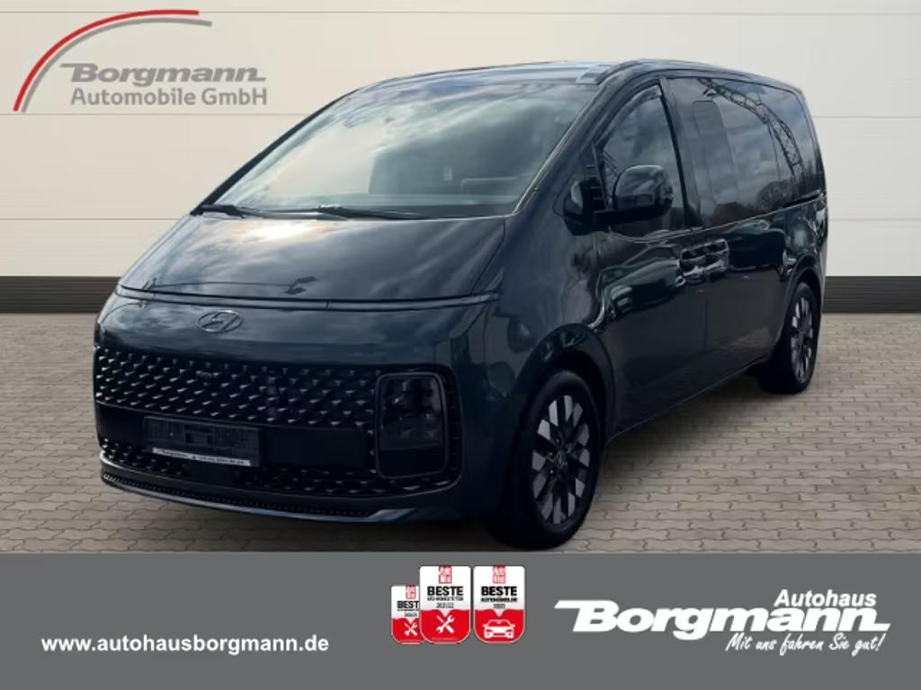 Hyundai Staria Signature