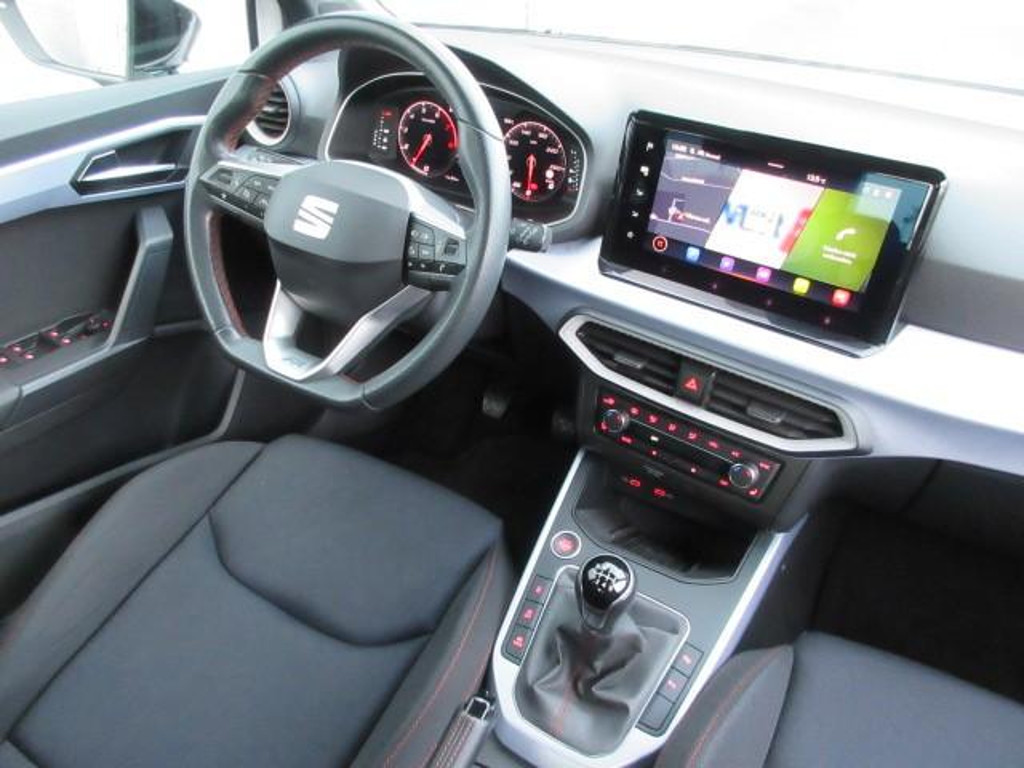 Seat Arona
