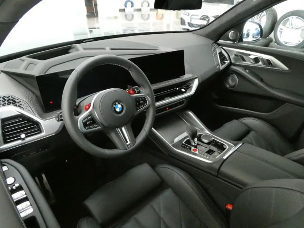 BMW XM