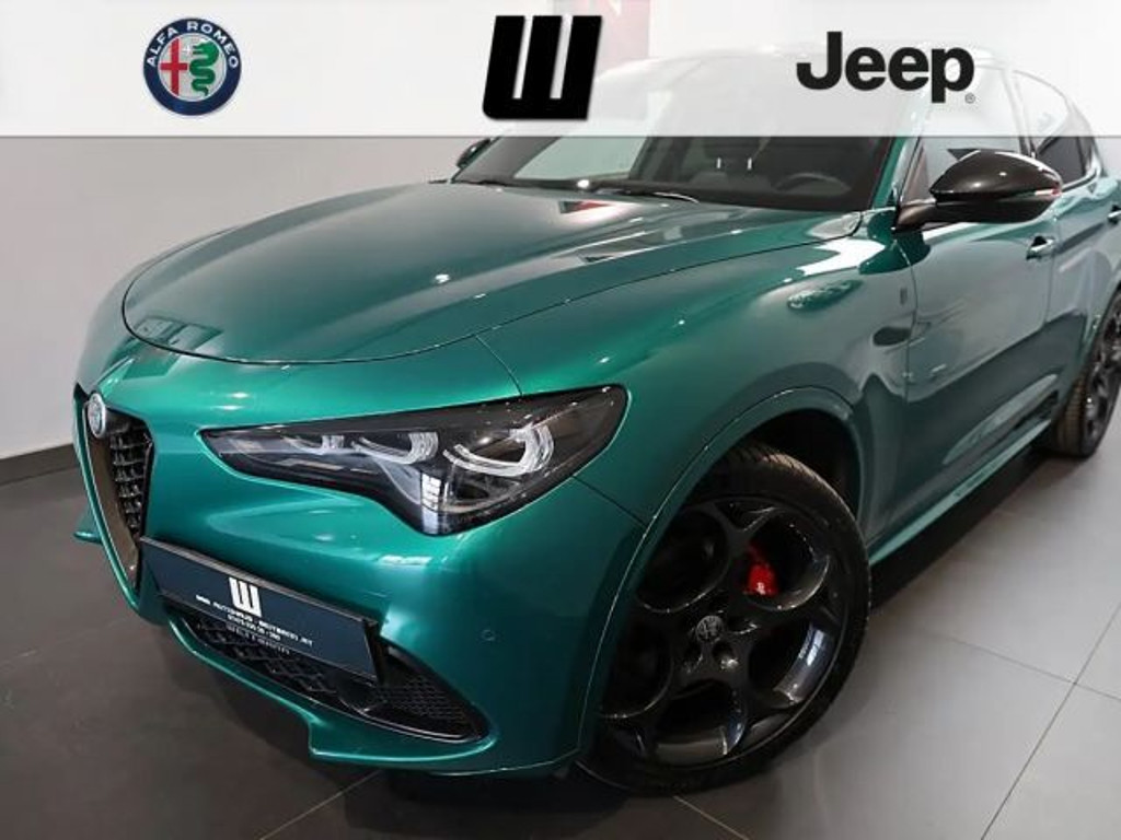 Alfa Romeo Stelvio Q4 AT8