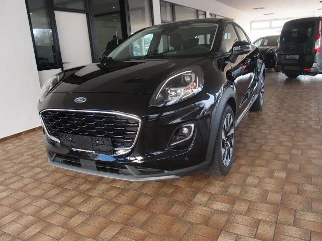 Ford Puma EcoBoost Titanium