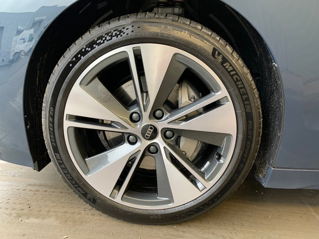 Audi A6 e-tron