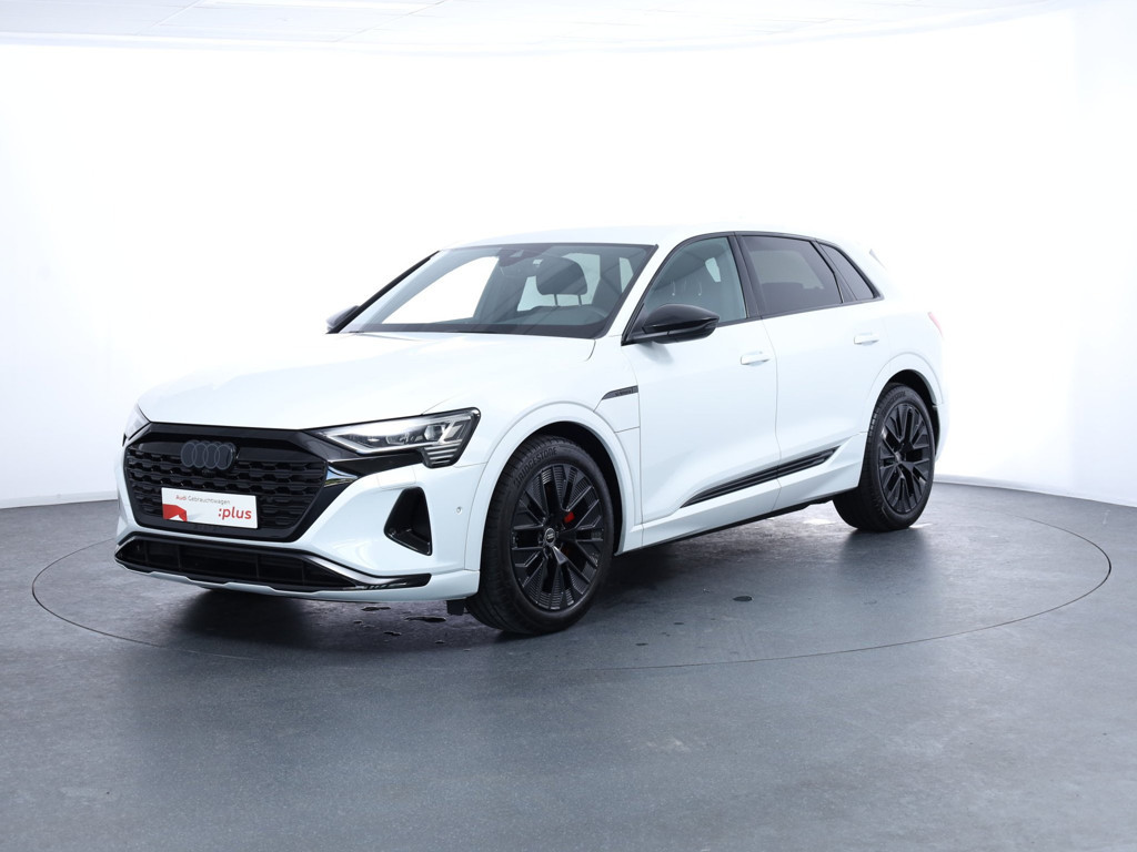 Audi Q8 e-tron Quattro Business 50