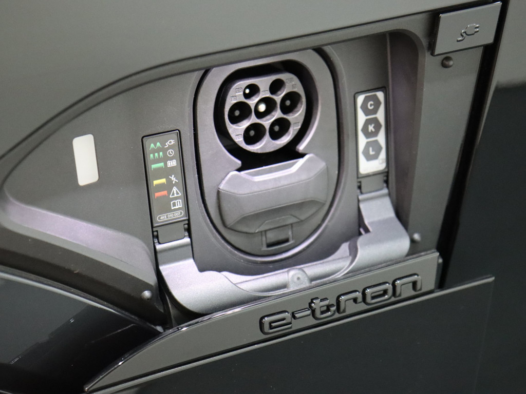 Audi Q8 e-tron