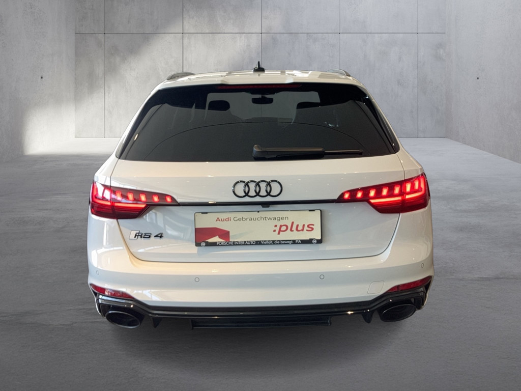Audi RS4