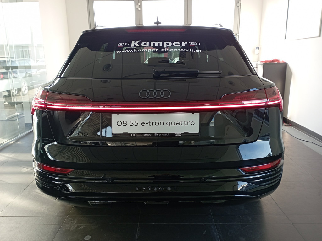 Audi Q8 e-tron