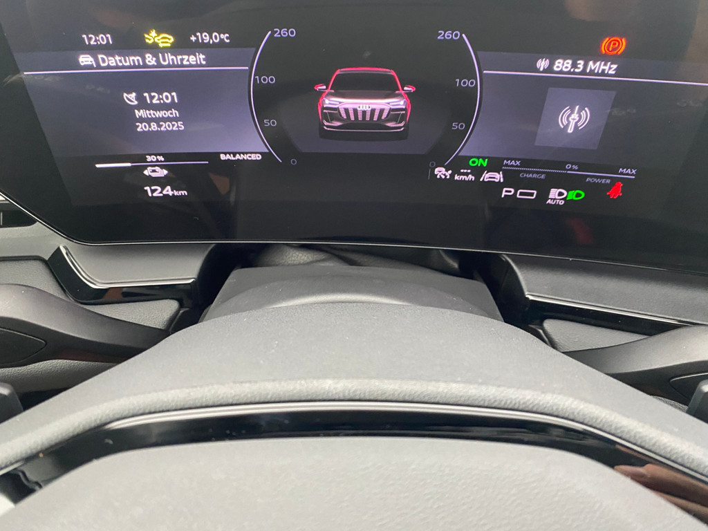 Audi Q6 e-tron