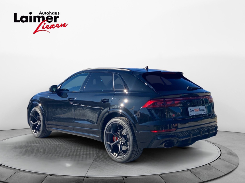 Audi RS Q8 Avant Performance
