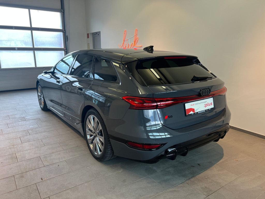 Audi S6 e-tron