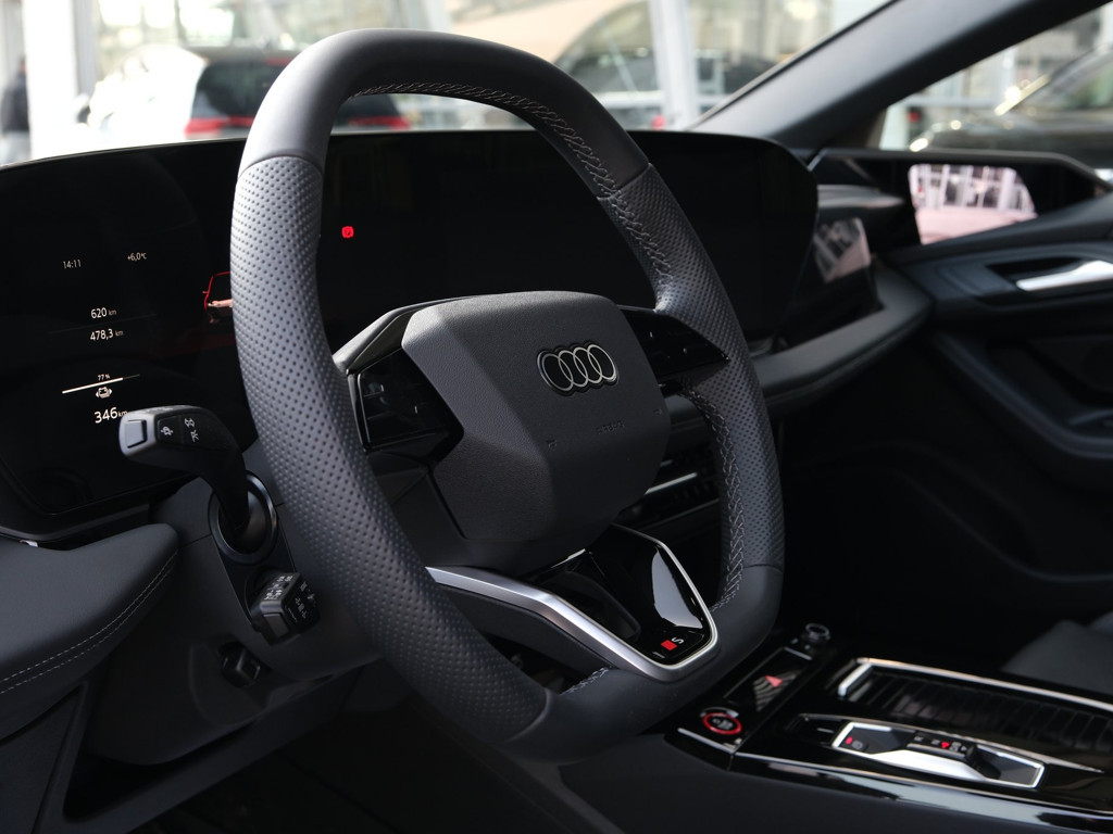 Audi S6 e-tron