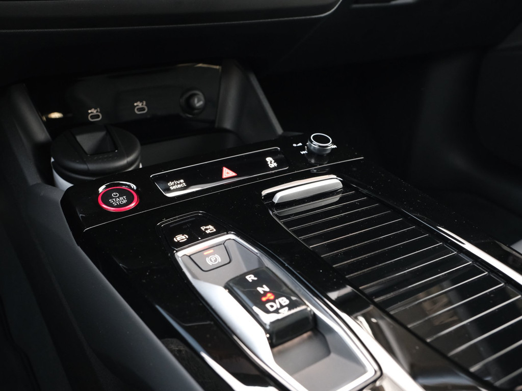 Audi S6 e-tron