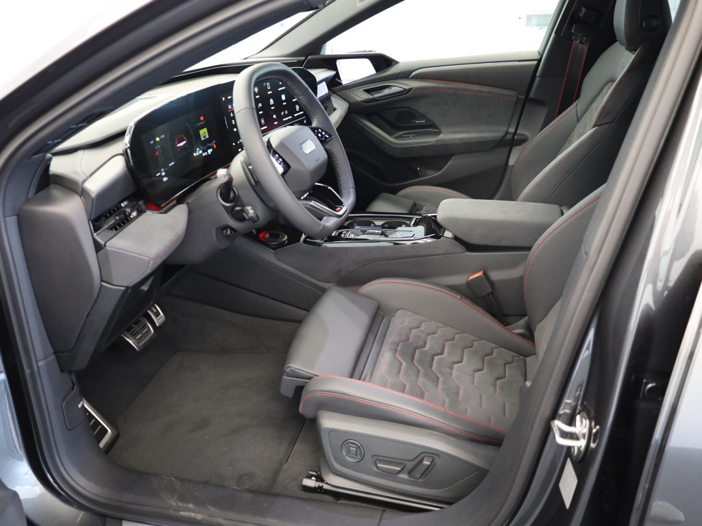 Audi S6 e-tron