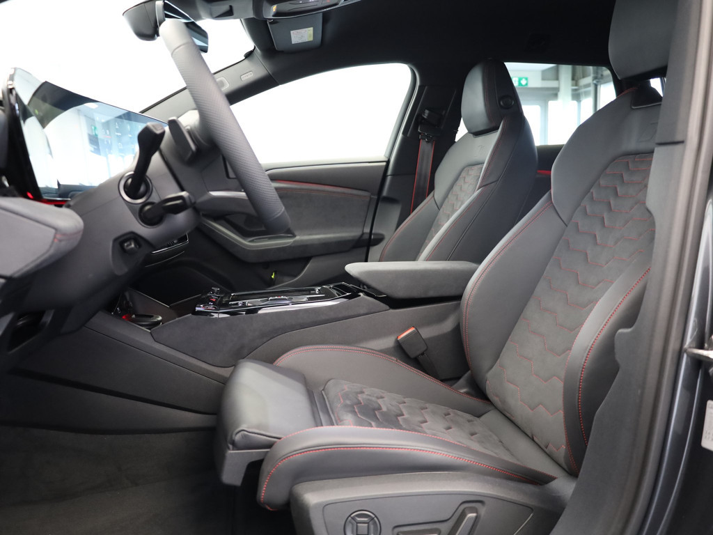 Audi S6 e-tron