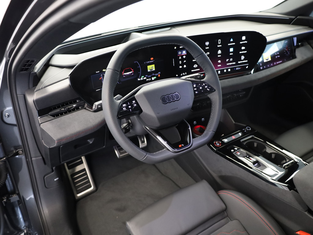 Audi S6 e-tron