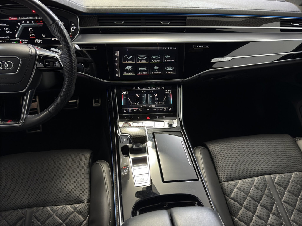 Audi S8