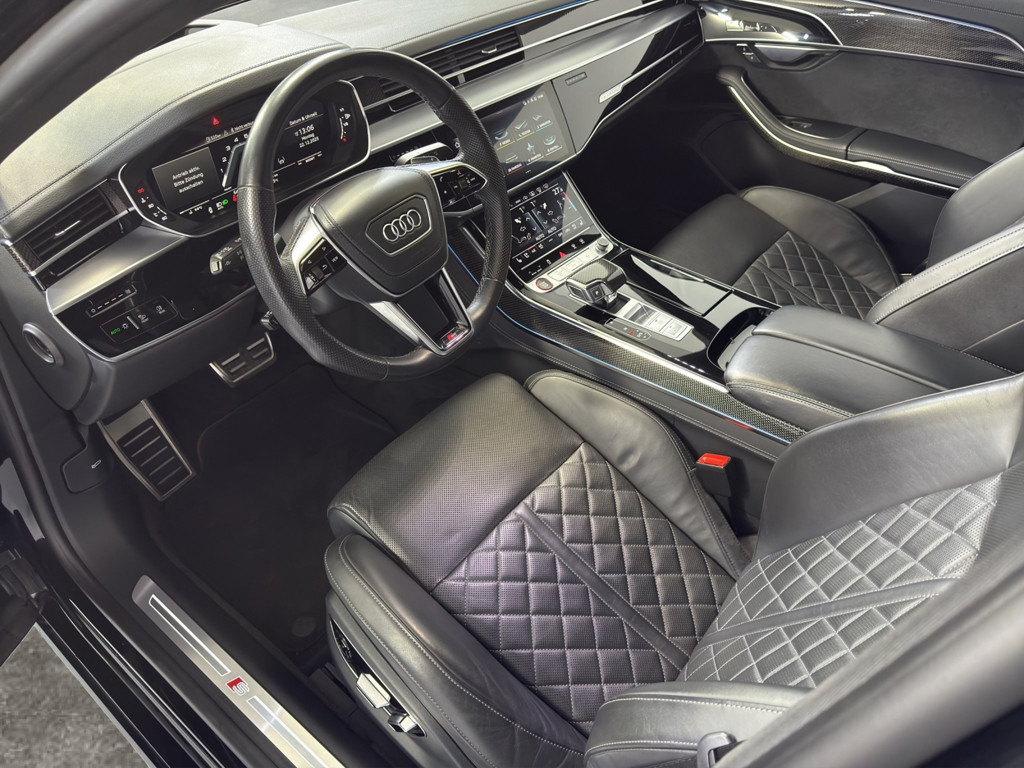 Audi S8