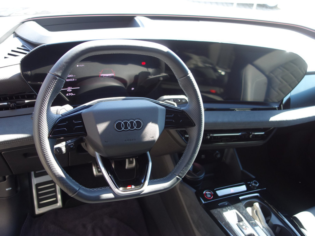 Audi SQ6 e-tron