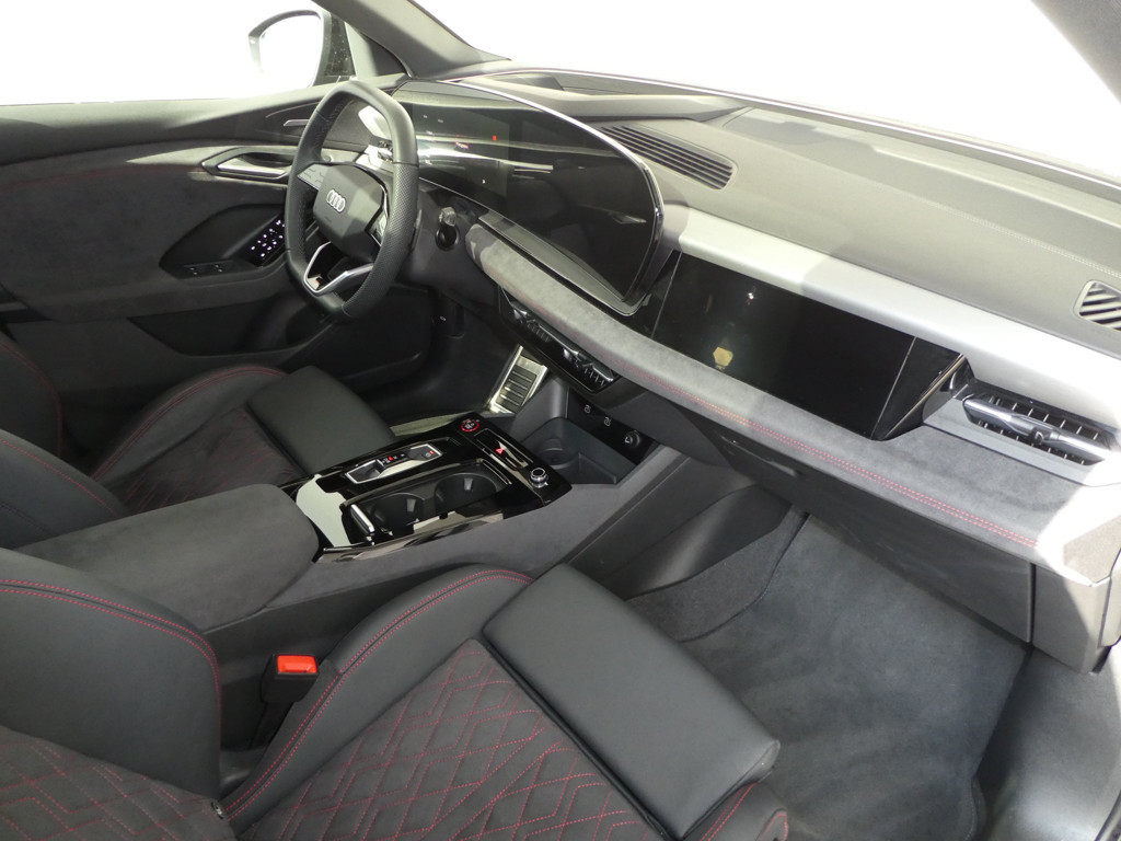 Audi SQ6 e-tron