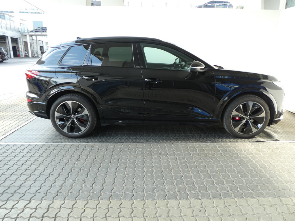 Audi SQ6 e-tron