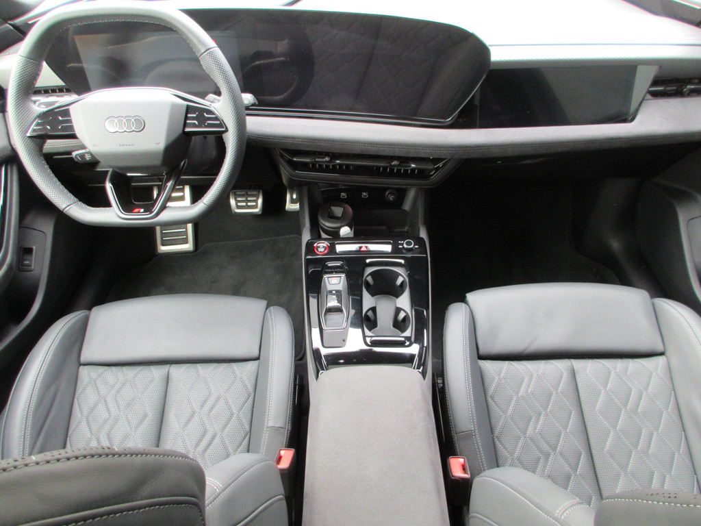 Audi S6 e-tron