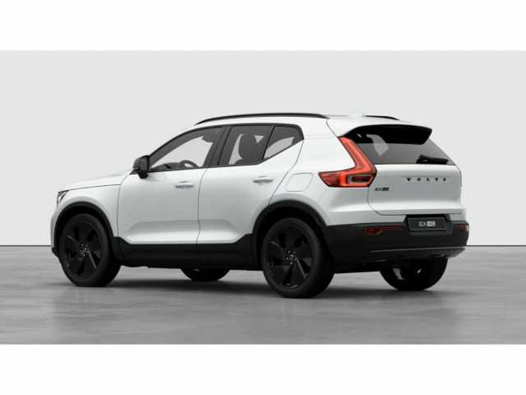 Volvo EX40