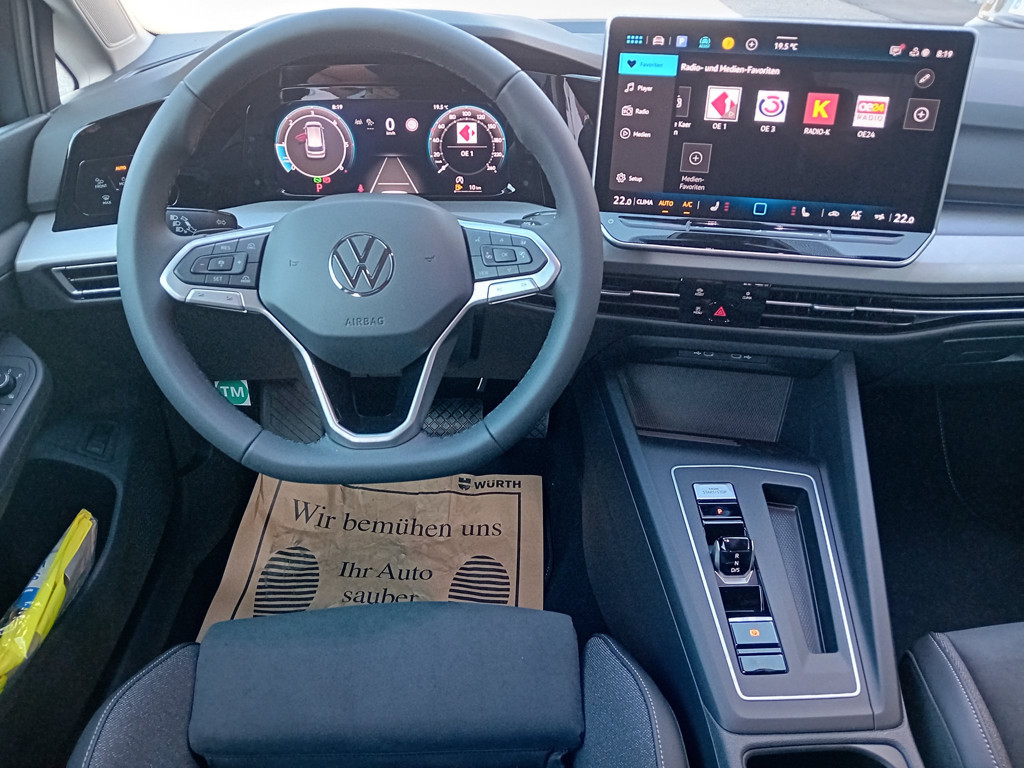 Volkswagen Golf Business DSG Variant
