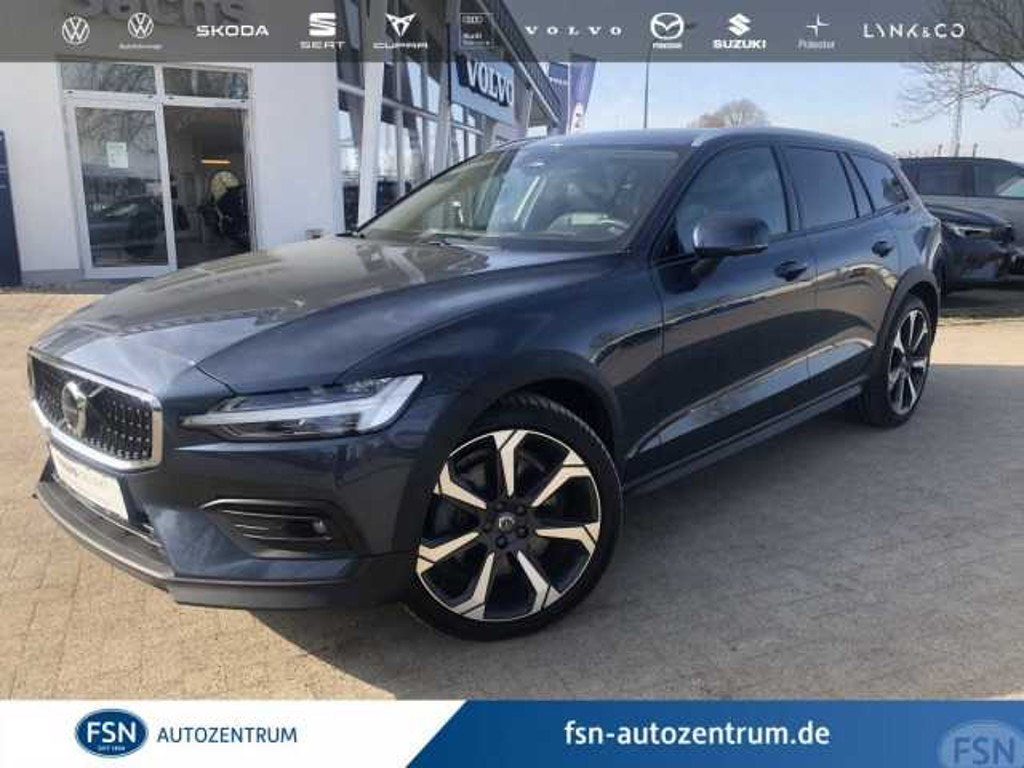 Volvo V60 Cross Country AWD Ultimate Bright