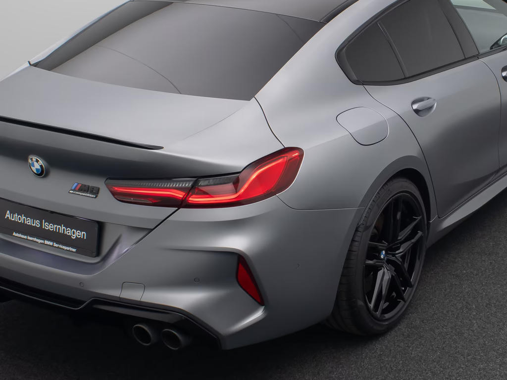 BMW M8