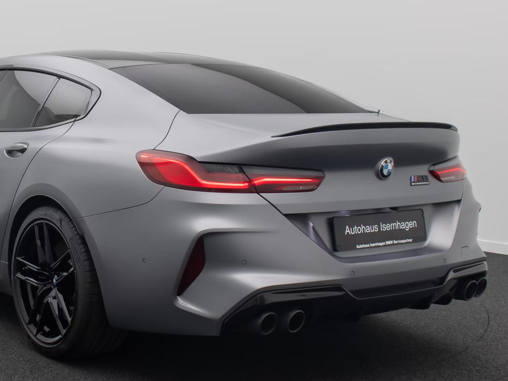 BMW M8