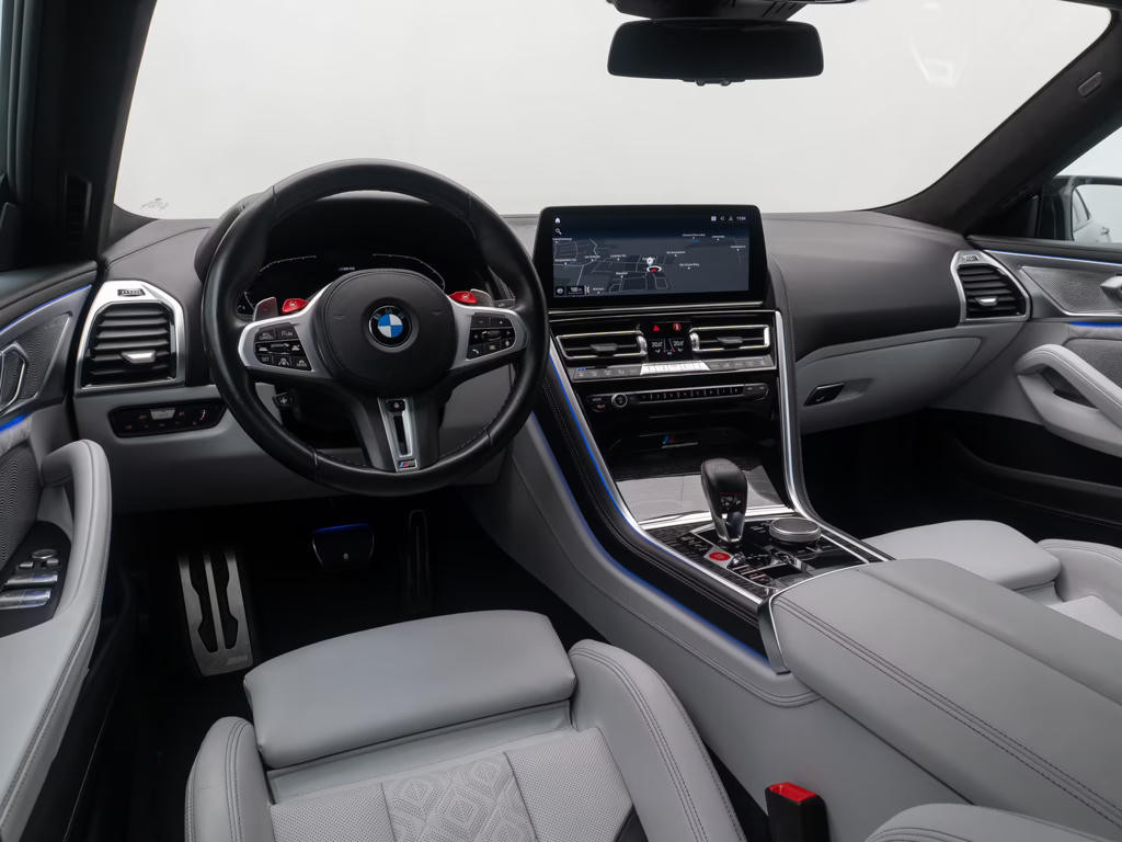 BMW M8