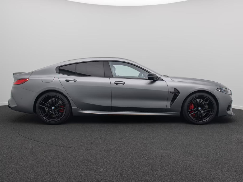 BMW M8