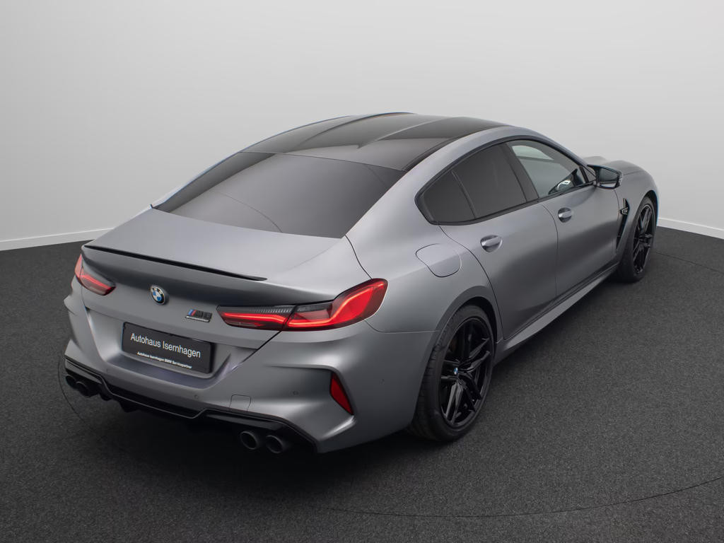 BMW M8