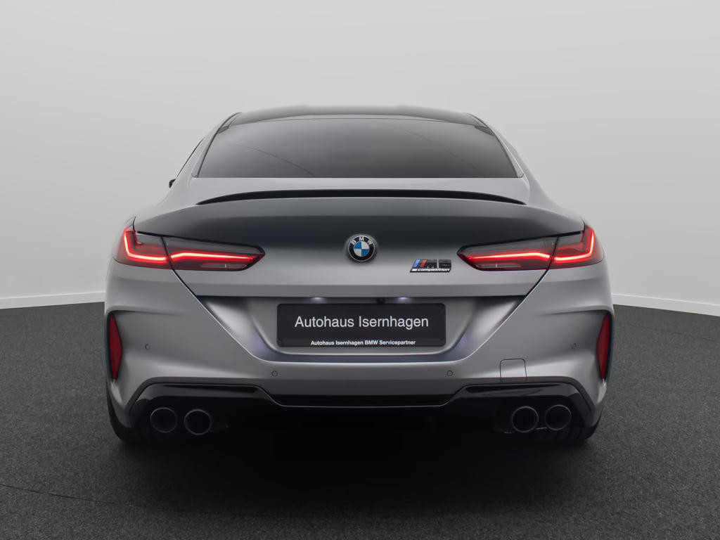 BMW M8