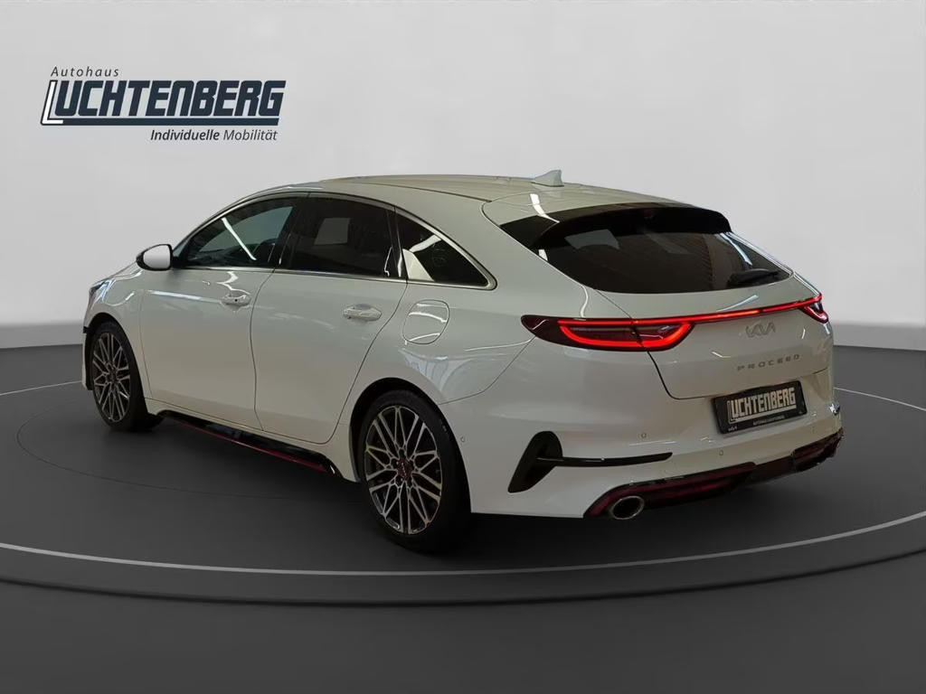 Kia ProCeed