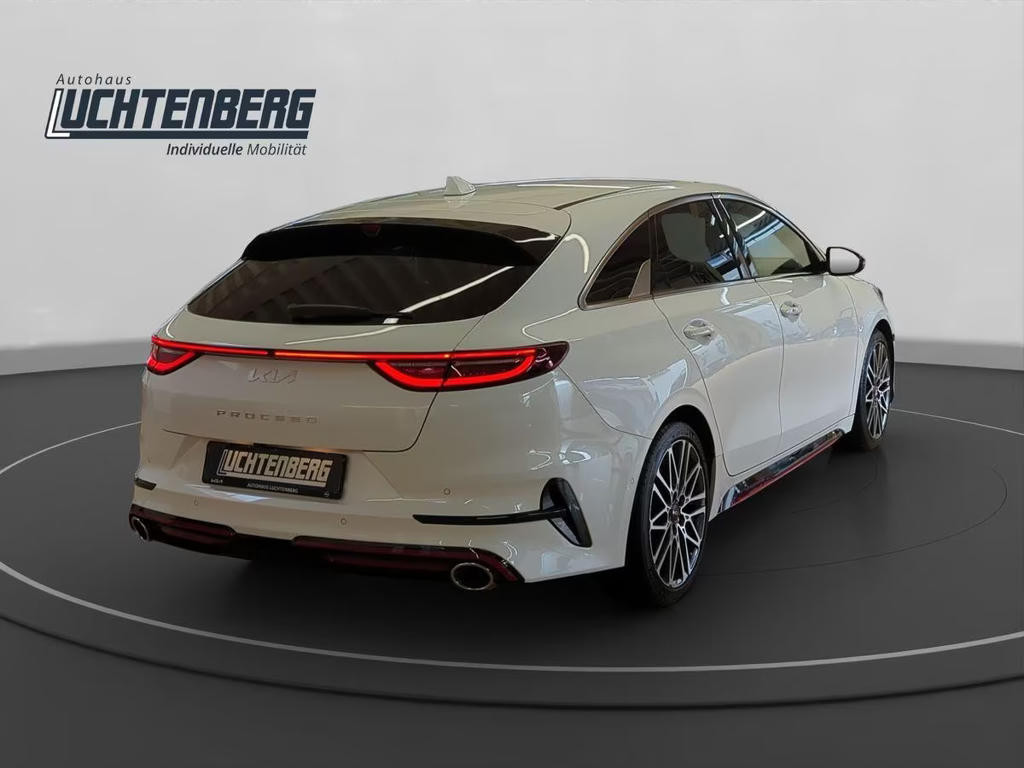 Kia ProCeed
