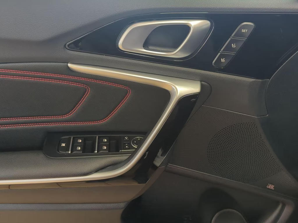 Kia ProCeed